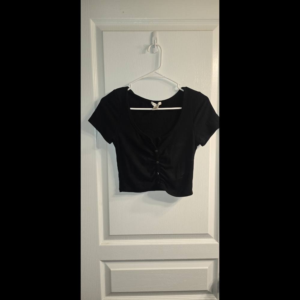 Bozzolo Elegant Black Button-Down Top